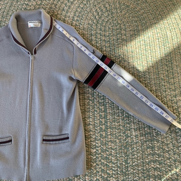 Vintage White Ram Curling Sweater Size Medium - Picture 6 of 10